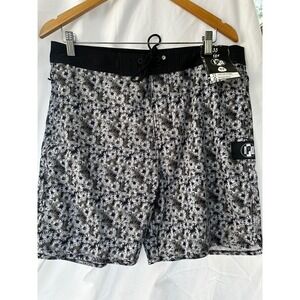IPD Board Shorts Mens 33 Black White Floral Daisy 18" Outseam‎ NWT 4-Way Stretch